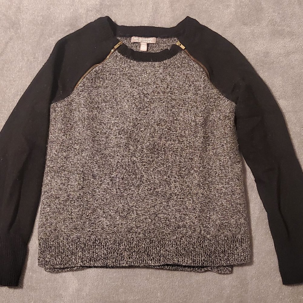 Gold Zipper raglan sweater